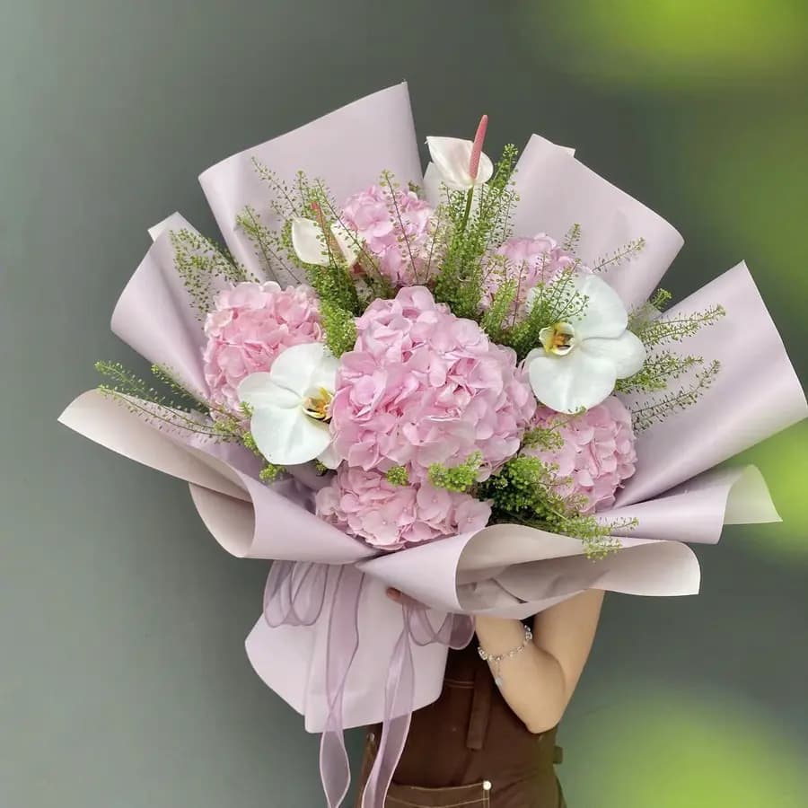 Bó hồng tím mộng mơ